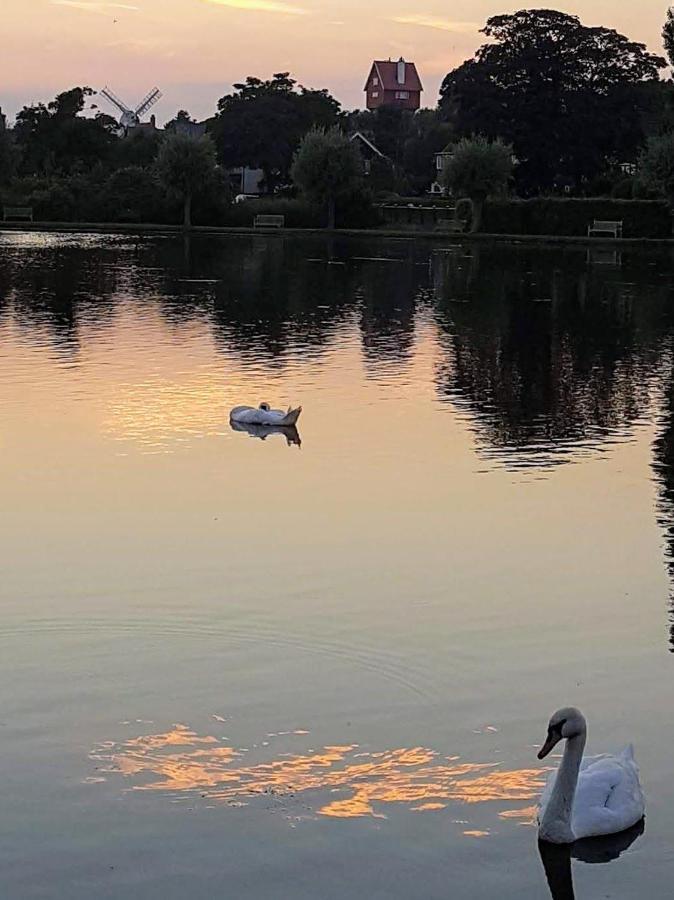 Regatta - A Lakeview Apartment In Thorpeness - Aldeburgh Coastal Cottages المظهر الخارجي الصورة