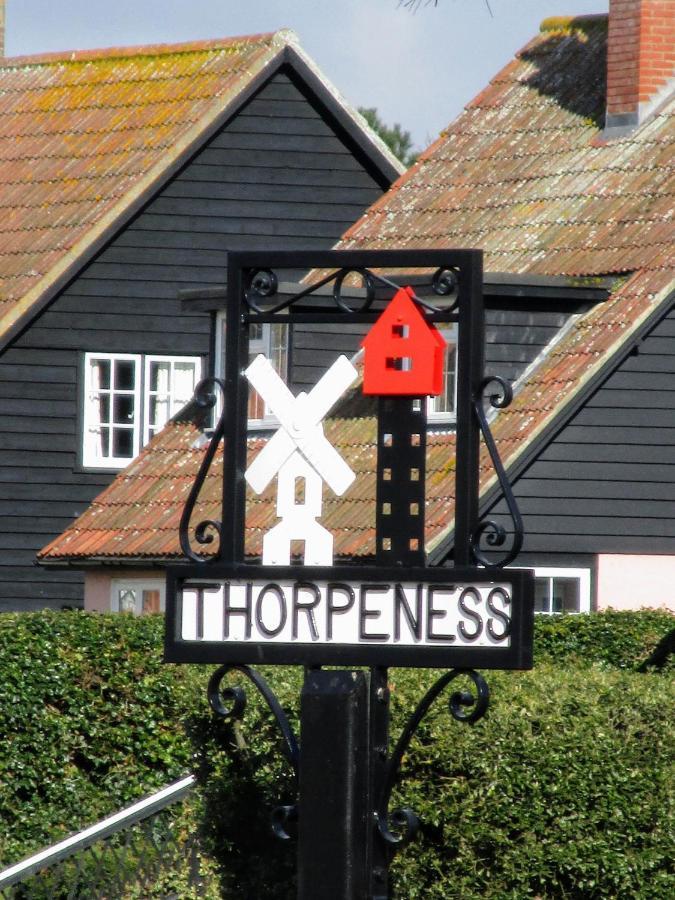 Regatta - A Lakeview Apartment In Thorpeness - Aldeburgh Coastal Cottages المظهر الخارجي الصورة